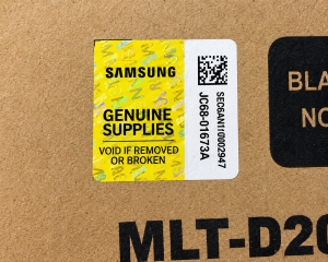 Стикер Samsung: GENUINE SUPPLIES и метка VOID IF REMOVED